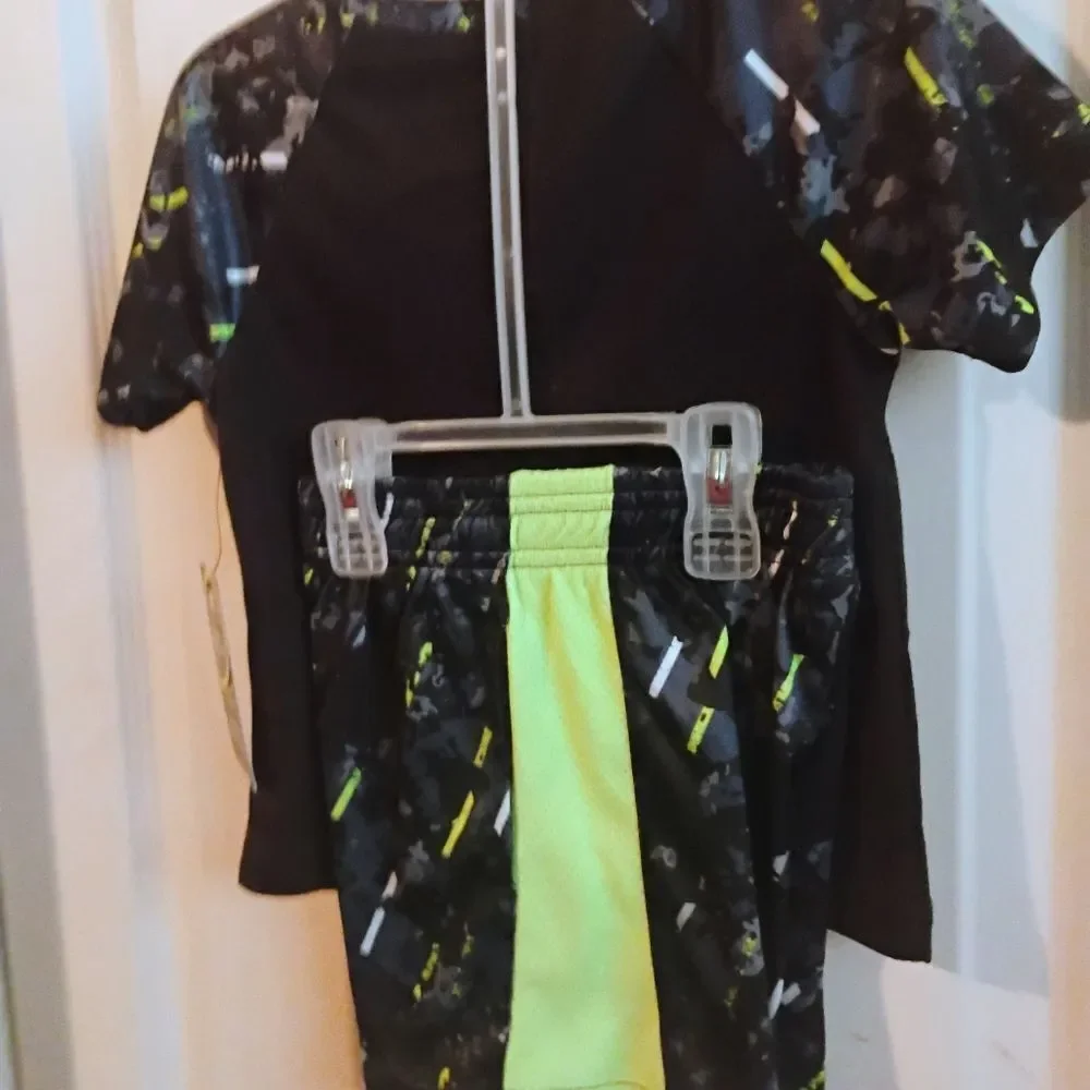 Athletic Works Kids Matching Set - Black and Neon Green